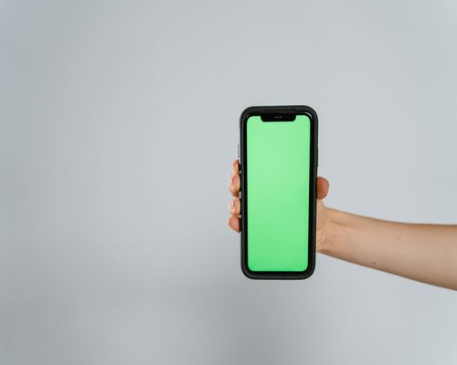 Smartphone presenting a fictional beginner-friendly interface at ArenaCrownChampions display